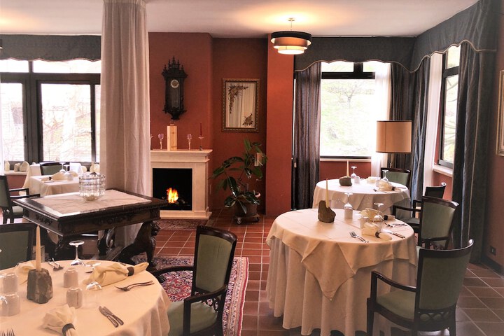 Dining Photos