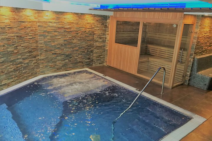 Spa 8 of 18