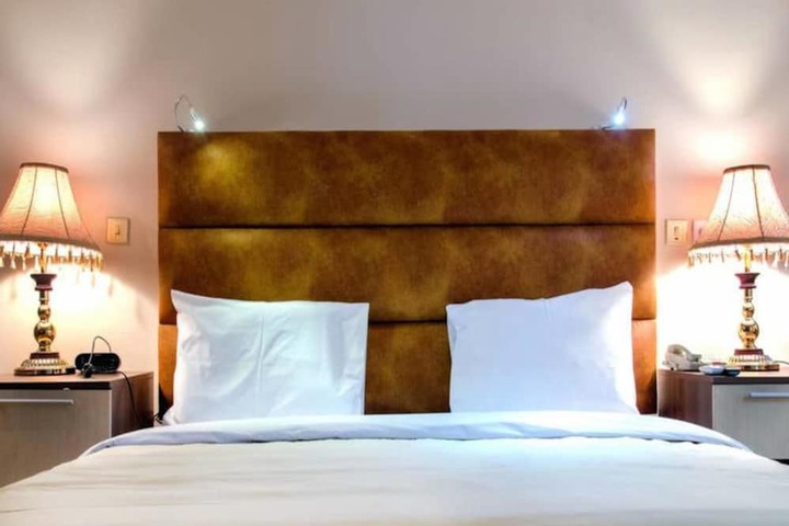 Room 3 of 22