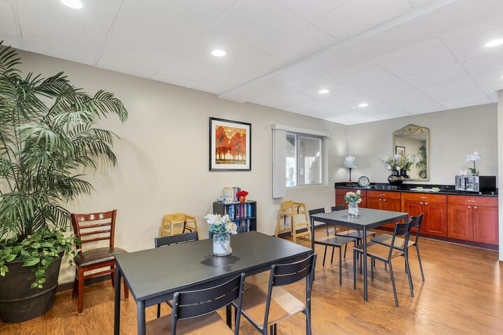 Breakfast/Coffee Service 41 of 46