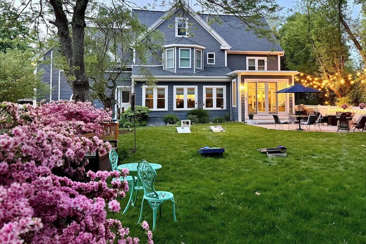 Hotel Exterior 48 of 56