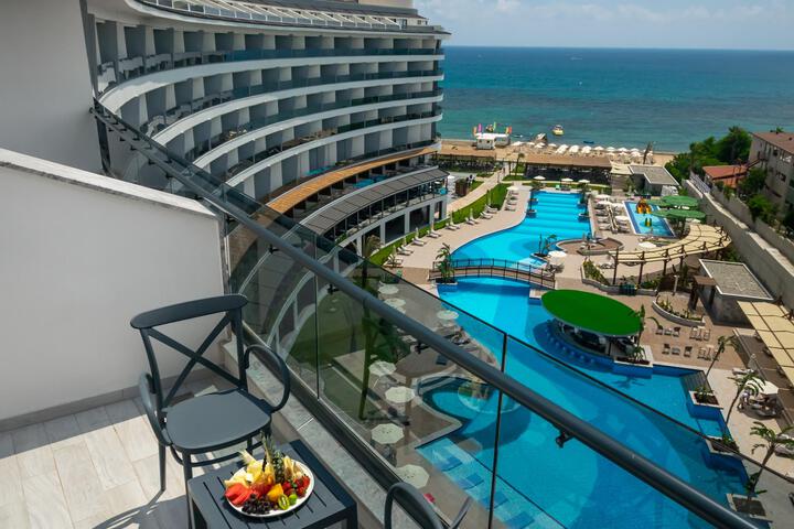 Hotel View 96 of 115