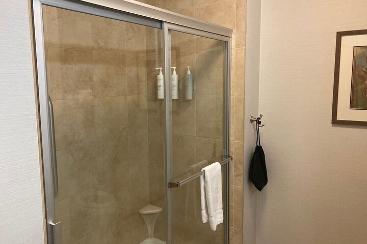 Room 27 of 42