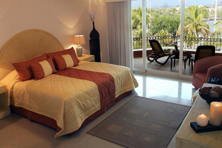Room 4 of 26