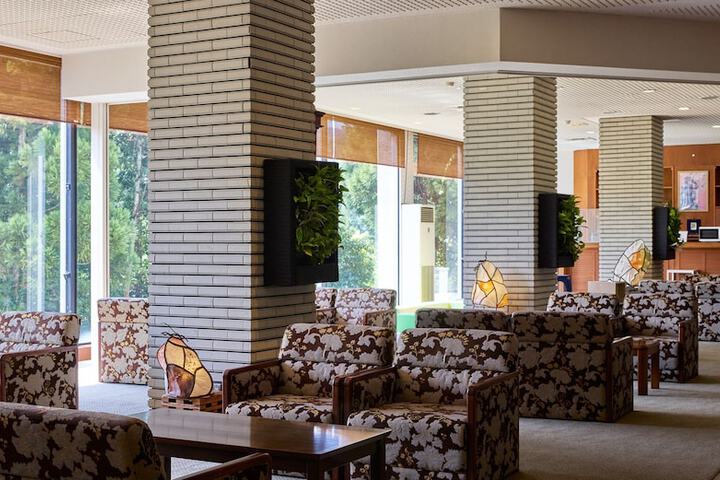 Hotel Interior 7 of 95