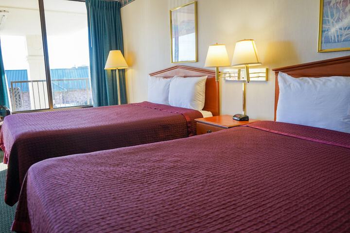 Room 33 of 54