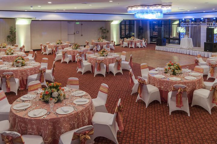 Ballroom/Hall 69 of 92