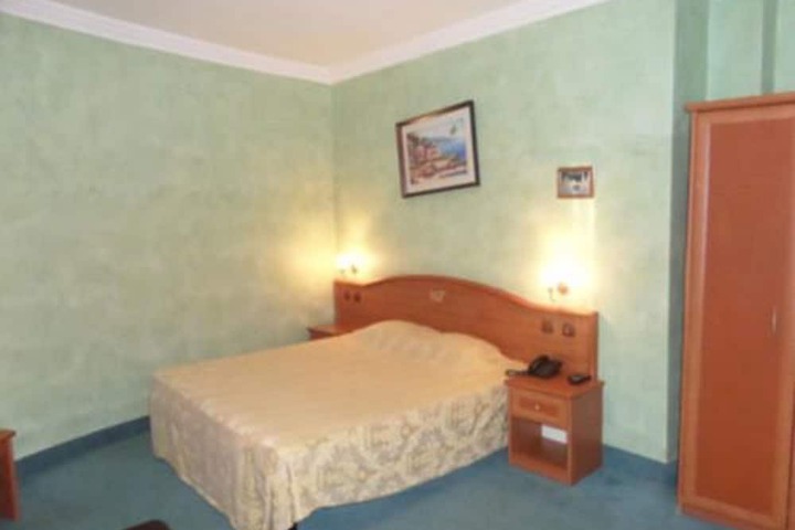 Room 14 of 44