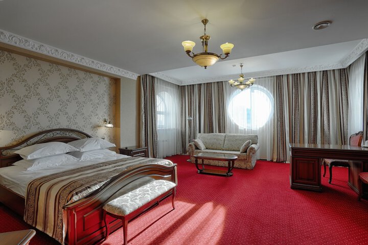 Room 16 of 72