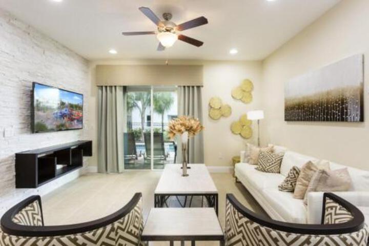 Villa on Lasso 5410 in Kissimmee, FL