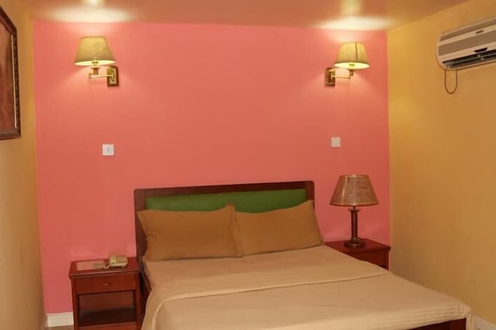 Room 2 of 16