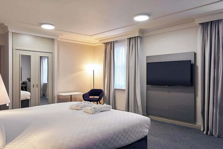 Room 14 of 31