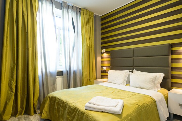 Room 21 of 152