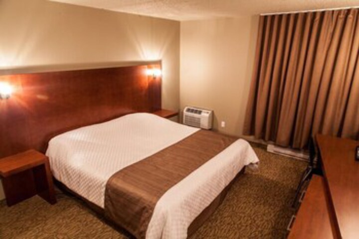 Room 27 of 35
