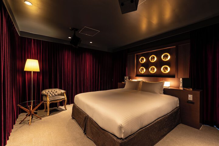 Room 75 of 118