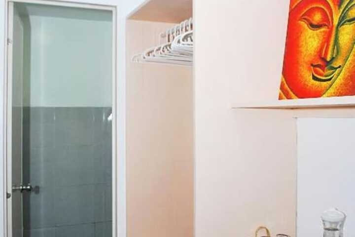 Room 15 of 30