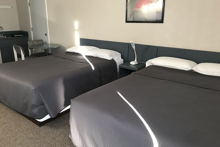Room 21 of 40