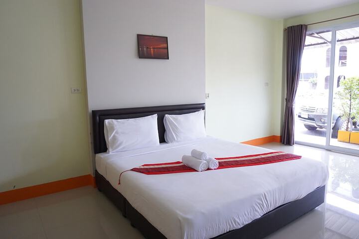 Room 16 of 26
