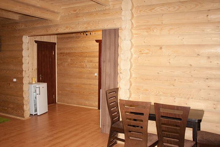 Room 30 of 76