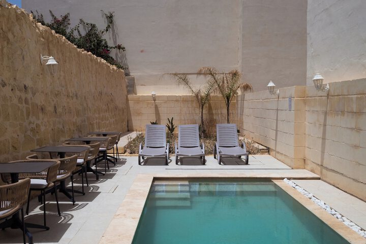 Pool 45 of 53