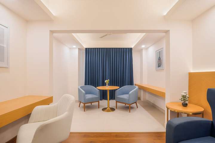 Room 10 of 38