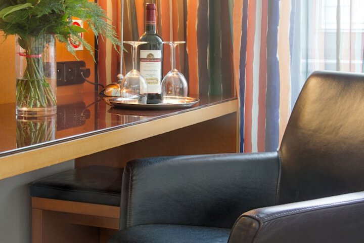 Room amenity