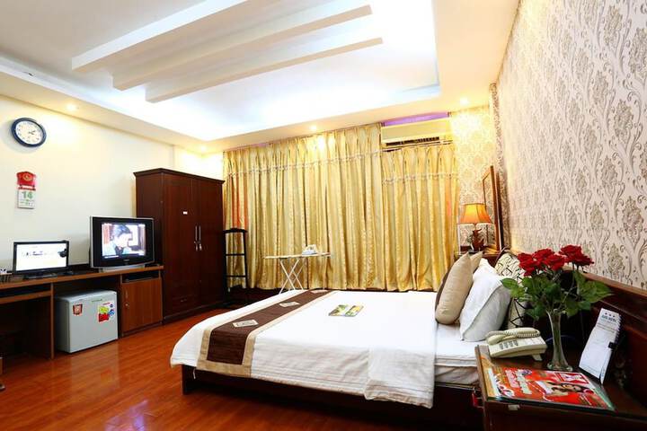 Room 8 of 22