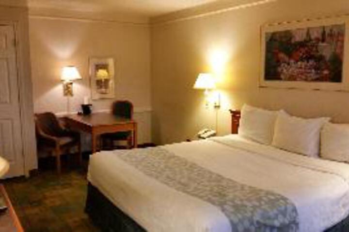 Room 29 of 42
