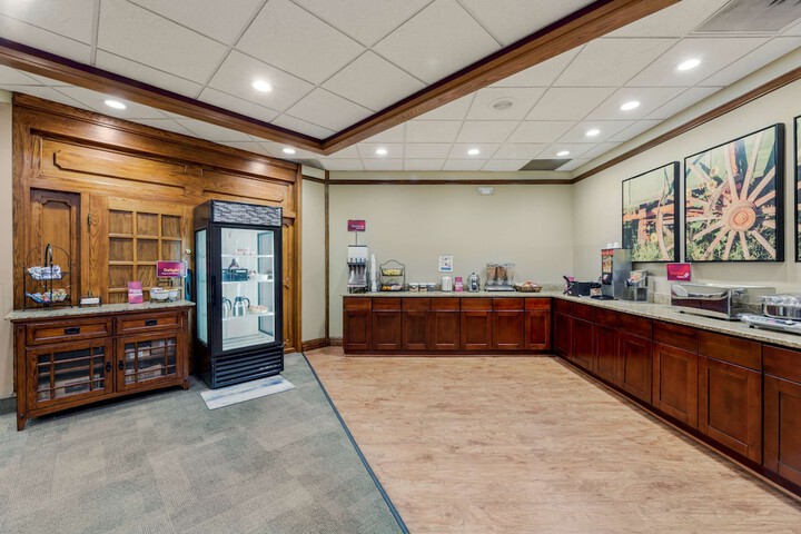 Breakfast area