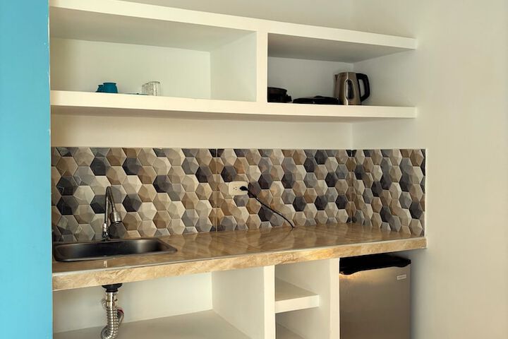 Room 12 of 50