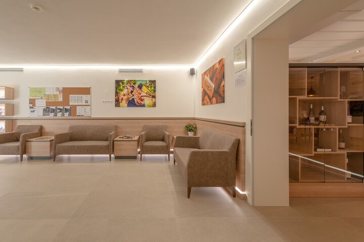 Hotel Interior 8 of 172