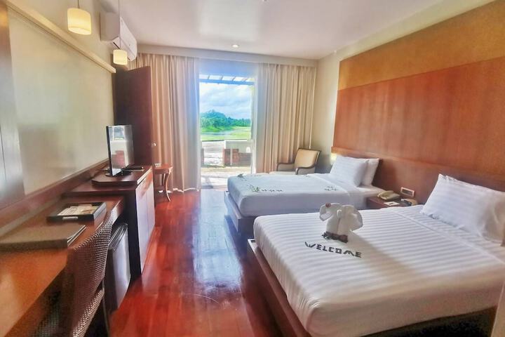 Room 18 of 74