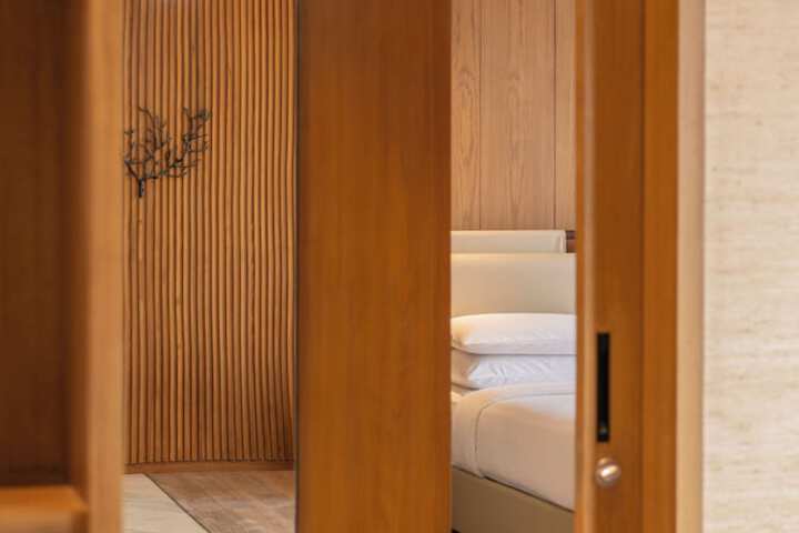 Room 21 of 34