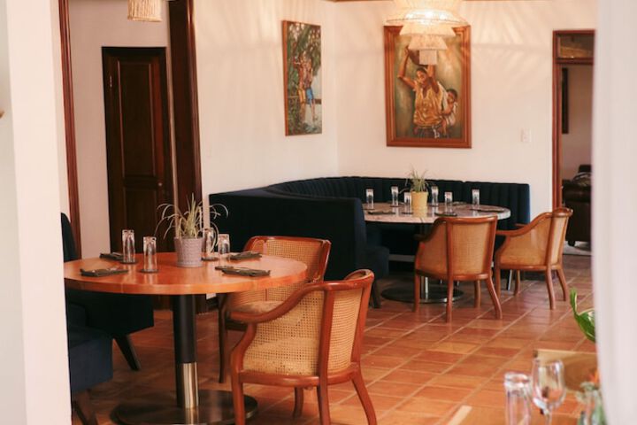 Dining 151 of 252