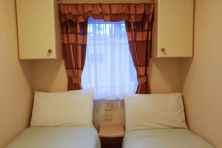 Room 11 of 117