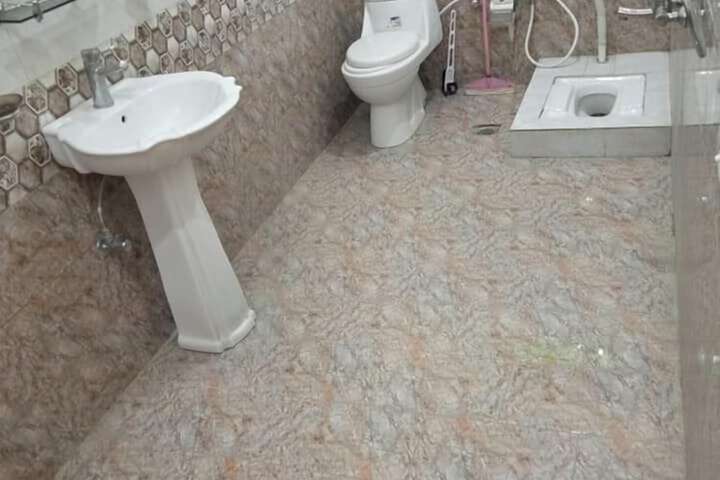 Room 15 of 19