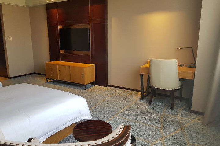 Room 8 of 60