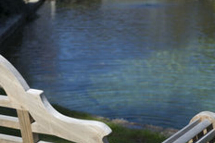 Pool 21 of 28
