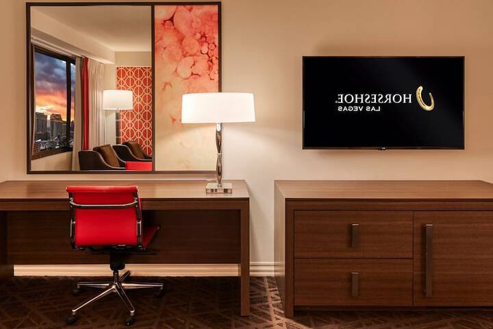 Resort Room 1 King (7 of 33)