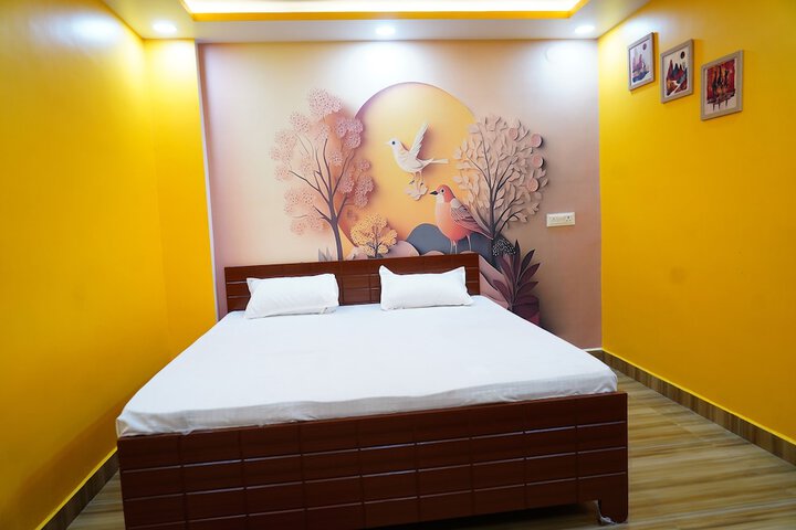 Room 13 of 17