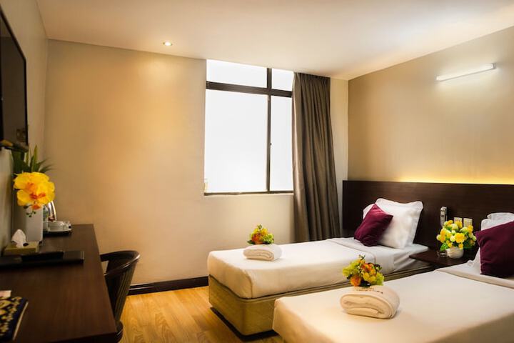 Room 4 of 56