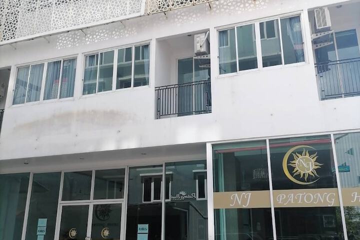 NJ Patong Hotel