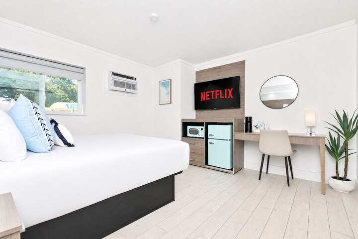 Room 6 of 67