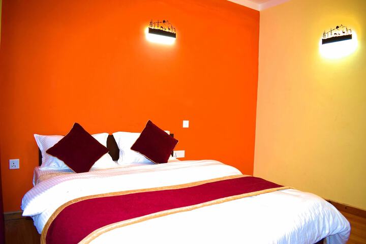 Room 9 of 90