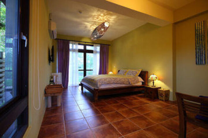 Room 35 of 53