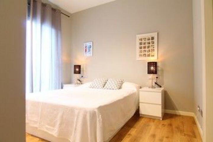 Room 83 of 176