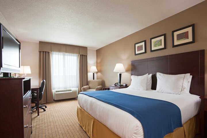 Room 10 of 46