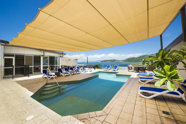 Pool 21 of 21