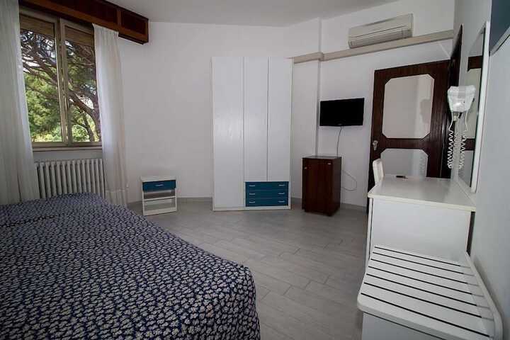 Room 34 of 67