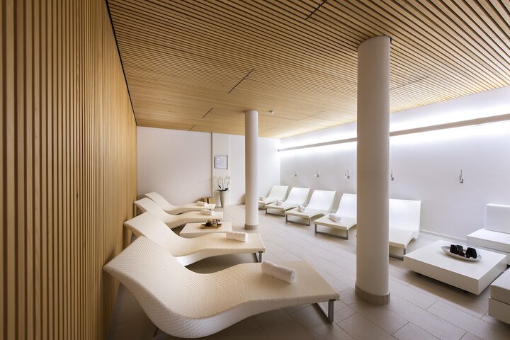 Spa 30 of 49